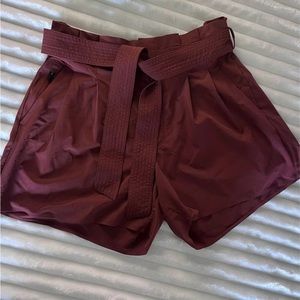 Athleta Skyline Shorts ll sz 8